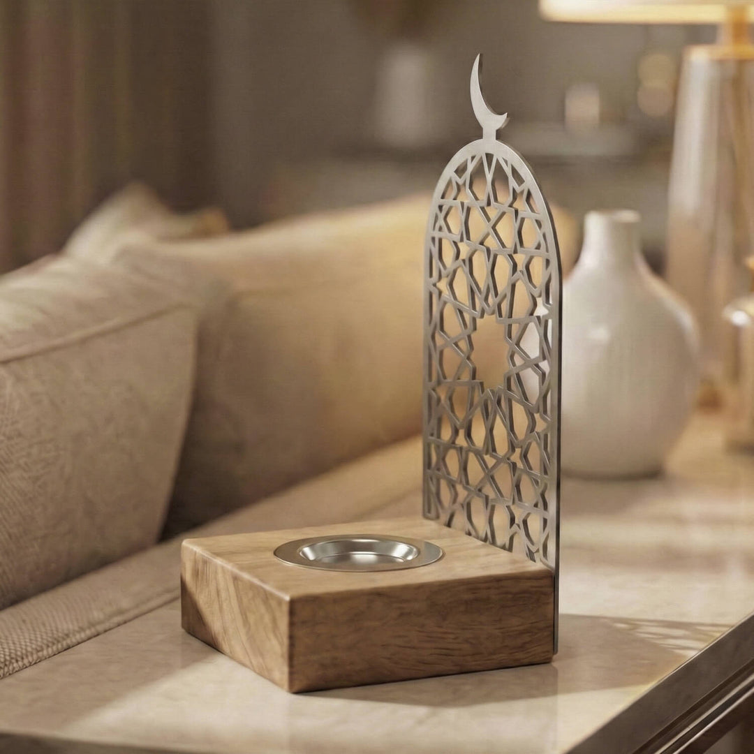 selcuklu yildizi motifli mihrap tasarim ahsap standli gumus renk metal tutsuluk islamicwallarttr