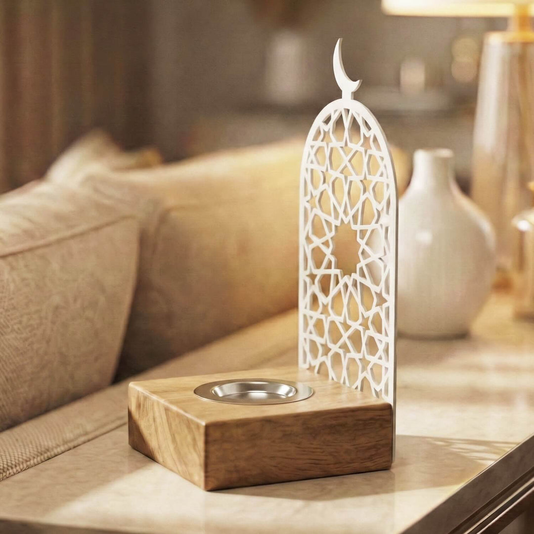 selcuklu yildizi motifli mihrap tasarim ahsap standli beyaz renk metal tutsuluk islamicwallarttr