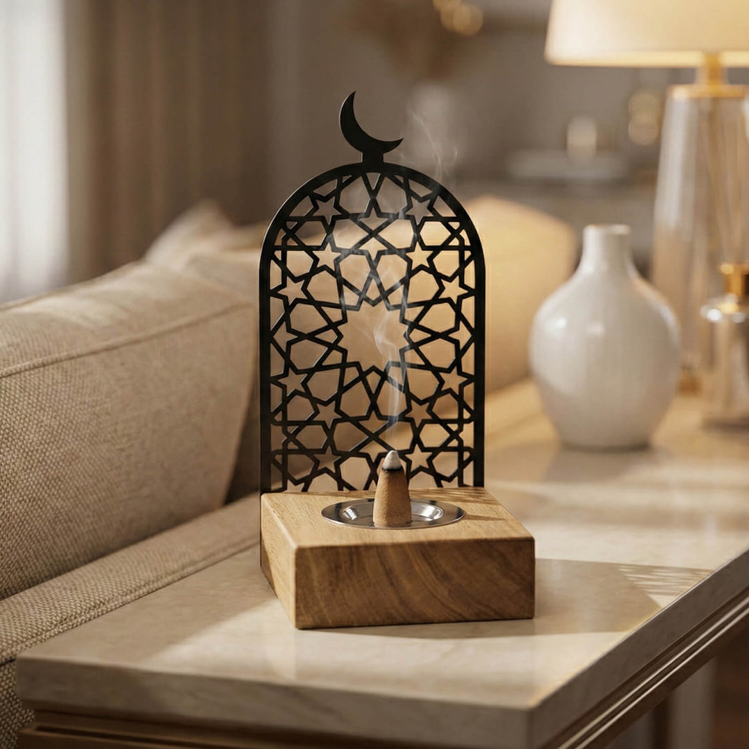 Modern tasarim yildiz desenli siyah metal panelli ve dogal ahsap kaideli konik tutsuluk islamicwallarttr