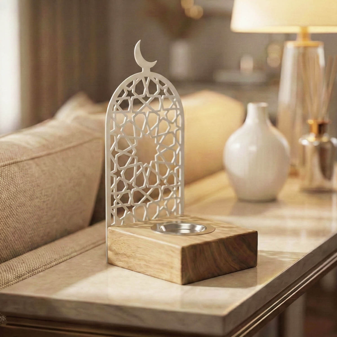 Modern tasarim yildiz desenli beyaz metal panelli ve dogal ahsap kaideli konik tutsuluk islamicwallarttr