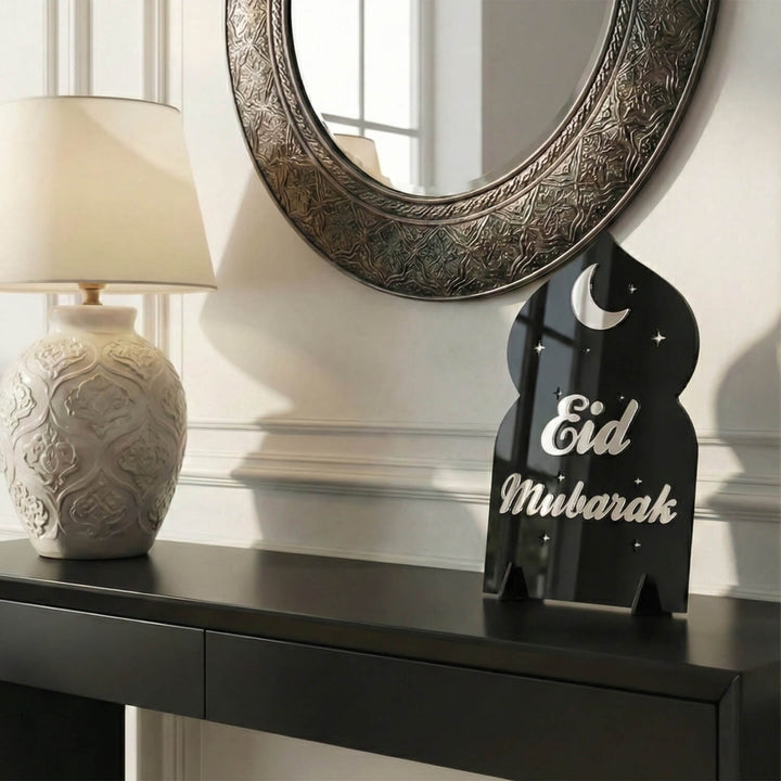 Hayırlı Bayramlar Yazılı Mihrap Formlu Akrilik Masa Üstü Dekor