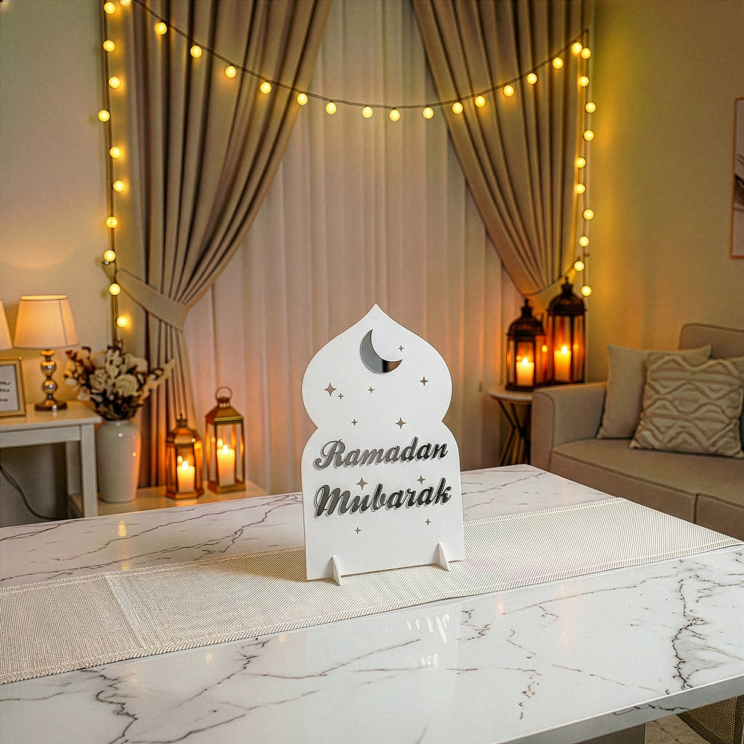 Ramazan Mübarek Akrilik Masa Üstü Dekor - Modern İslami Tasarım