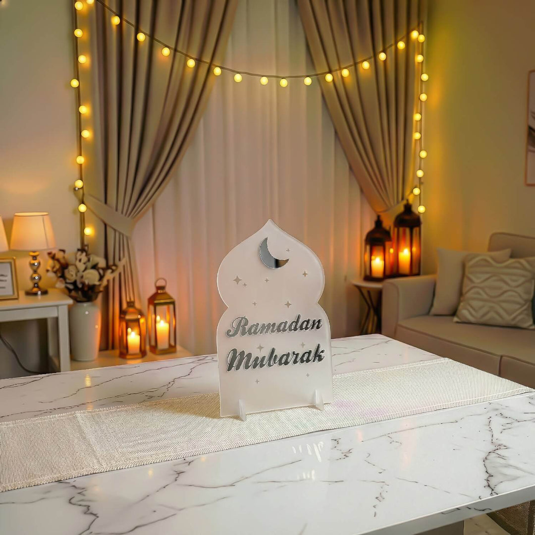 Ramazan Mübarek Akrilik Masa Üstü Dekor - Modern İslami Tasarım