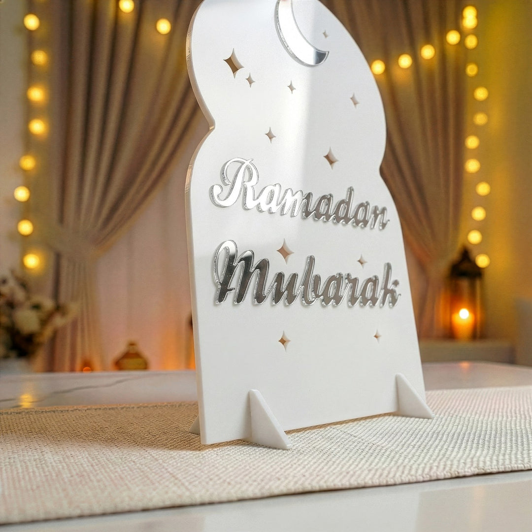 Ramazan Mübarek Akrilik Masa Üstü Dekor - Modern İslami Tasarım