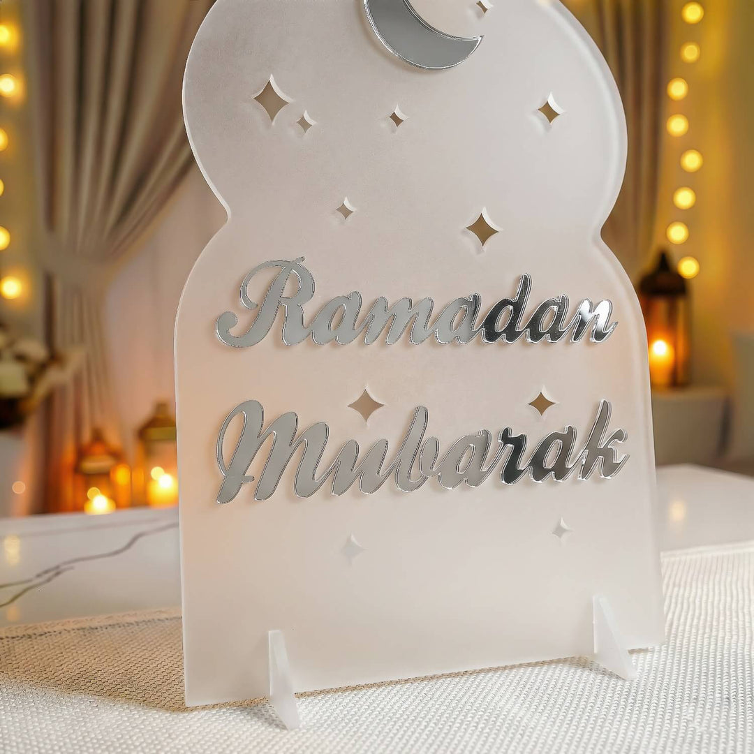 Ramazan Mübarek Akrilik Masa Üstü Dekor - Modern İslami Tasarım