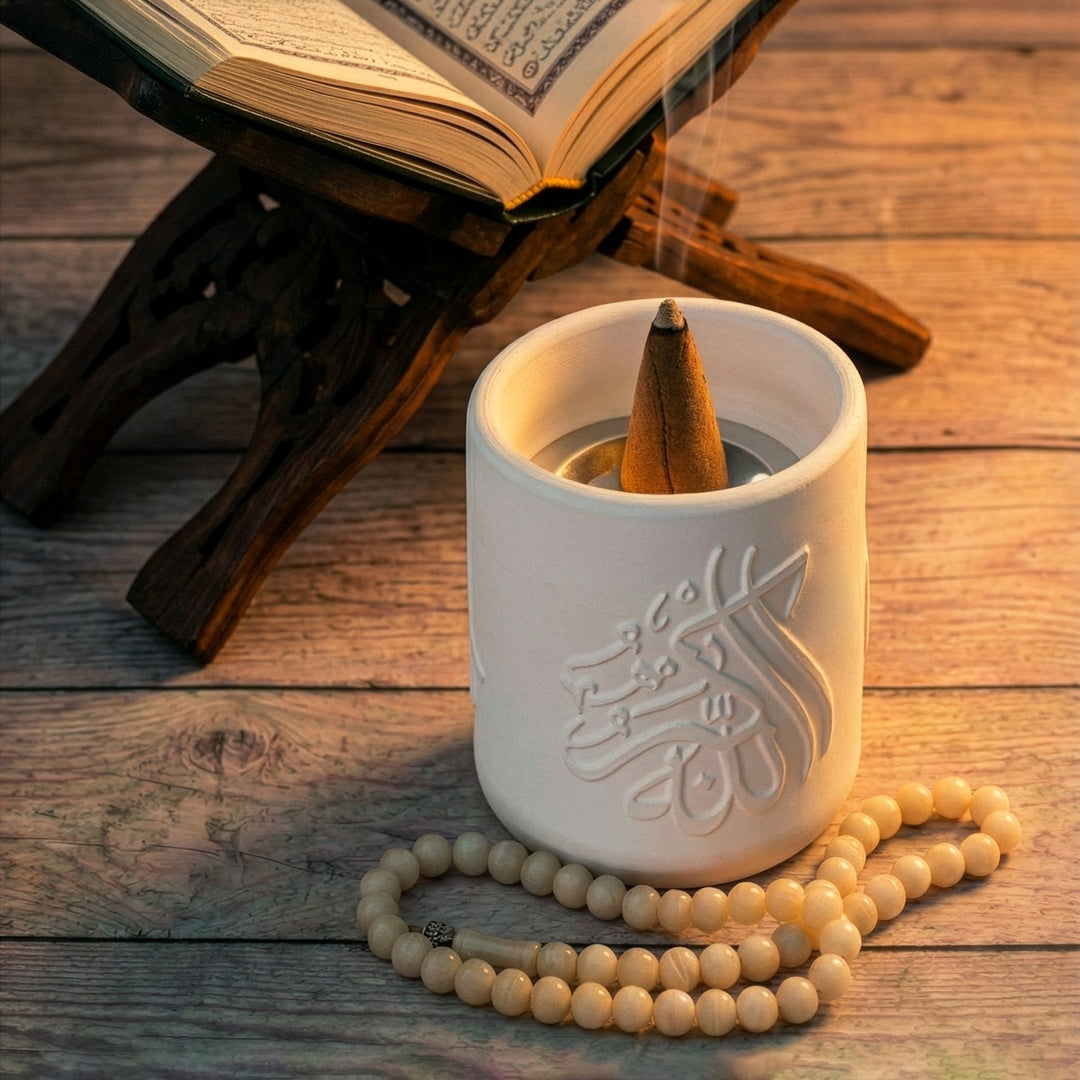 subhanallah elhamdulillah ve allahu ekber tesbihlerinin sulus hat islendigi beyaz tas buhurdanlik islamicwallarttr