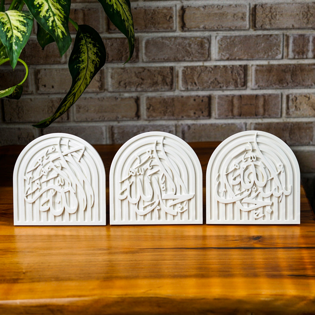 subhanallah elhamdulillah allahu ekber yazili uclu beyaz renk masa ustu dekor el yapimi ince iscilige sahip islamicwallarttr