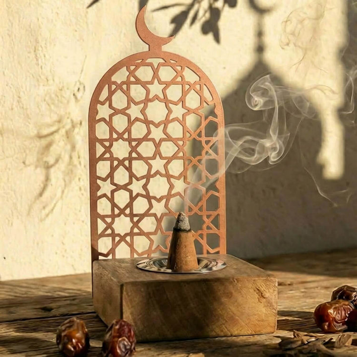 yildiz desenli mihrap form ahsap standli bakir metal tutsuluk islamicwallarttr