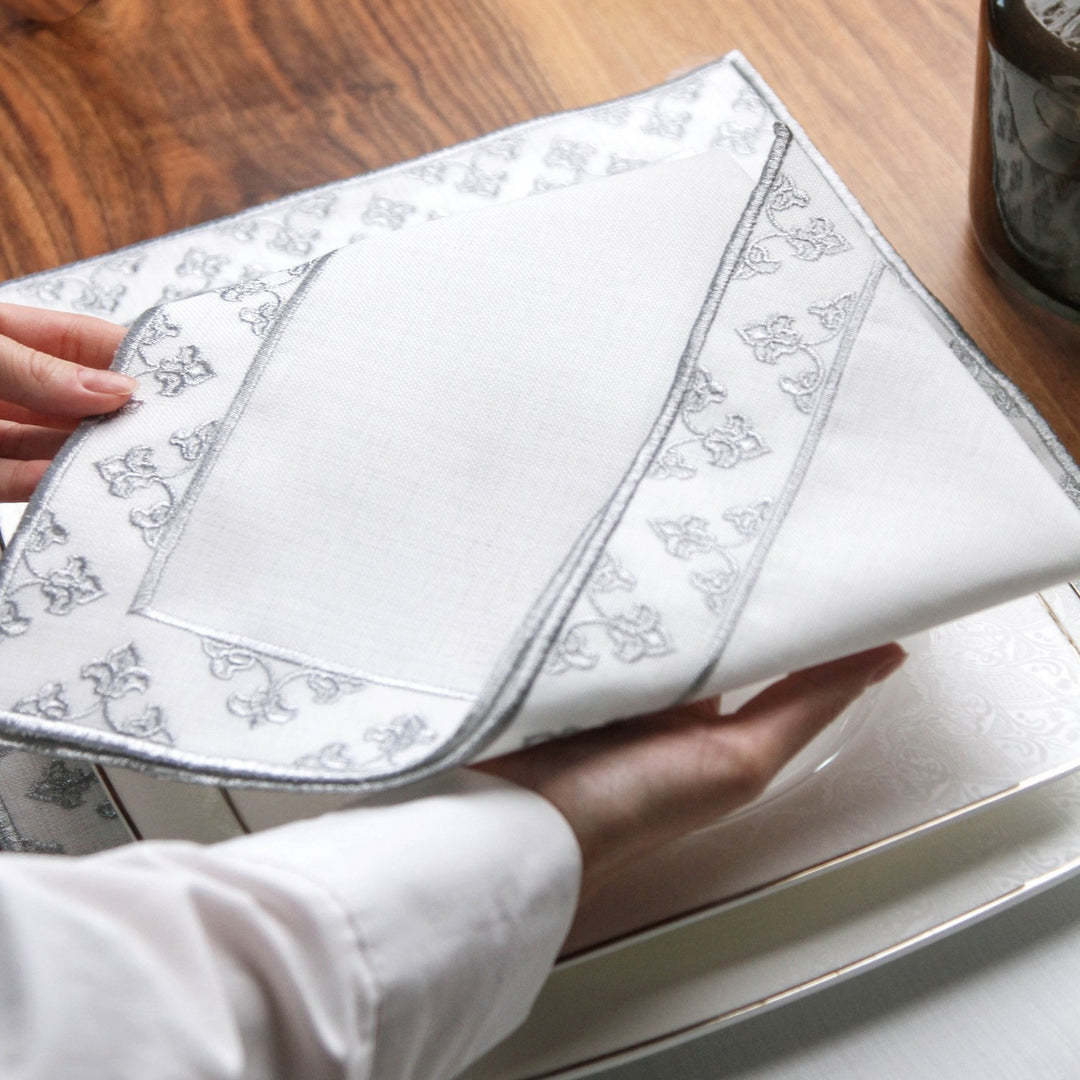 6 kisilik ramazan sofra seti pecete ve servis ortusuyle klasik masa duzeni islamicwallarttr